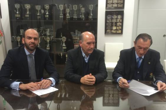 La RFGA firma un acuerdo de colaboración con University Golf Program Málaga